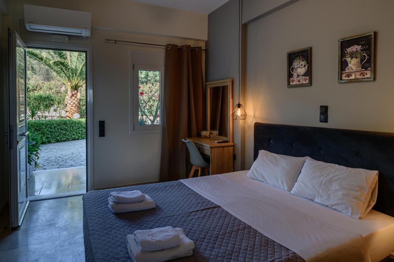 Evita Apartment Svoronata